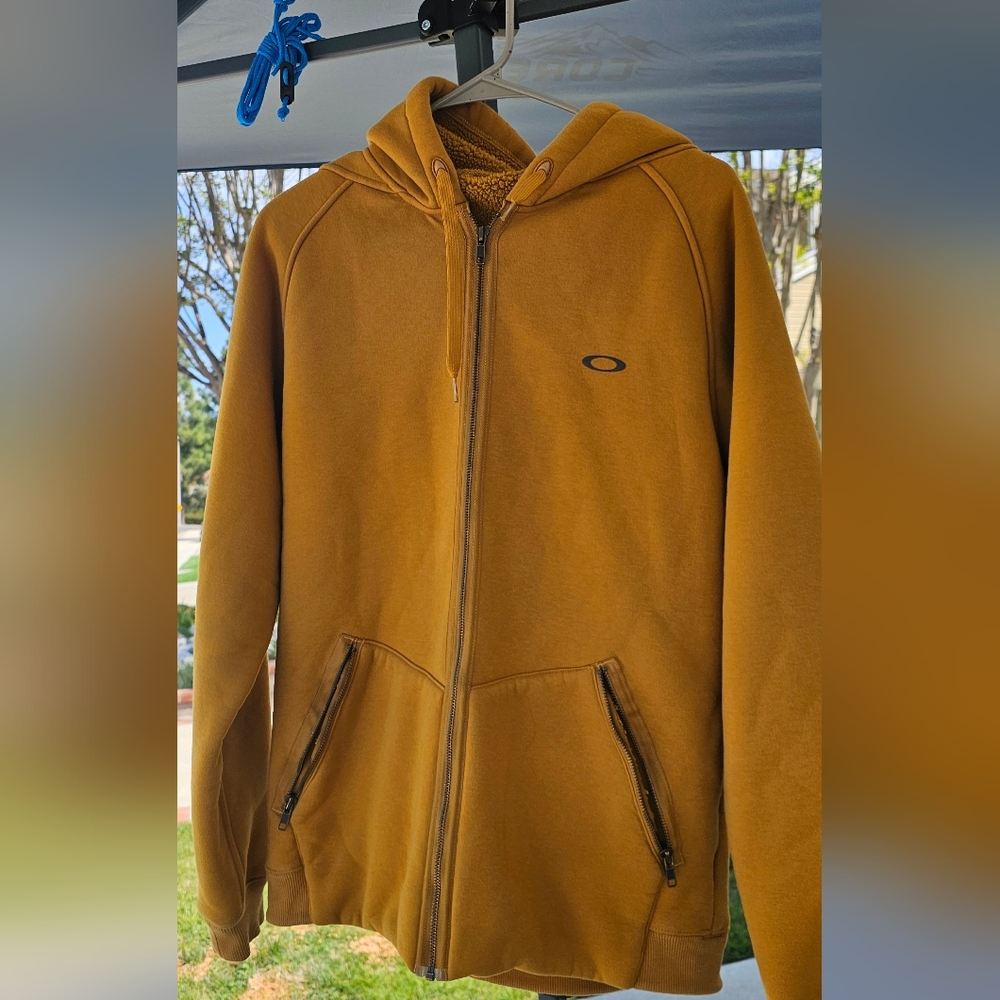 Oakley Hoodie